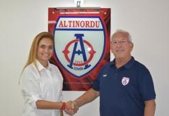 Altıordu, Spor Psikoloğu Özlem Özdeniz'i ekibine kattı