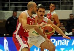Karşıyaka yine kazandı: 86-67
