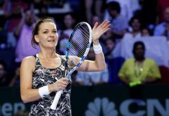 Agnieszka Radwanska'dan kortlara veda