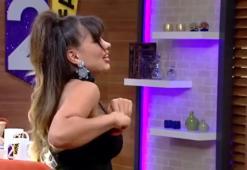 Canlı yayında gülme krizine giren Hatice göğüs frikiği verince stüdyoyu terk etti
