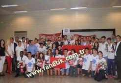 Atletizm Milli Takımı, yurda döndü