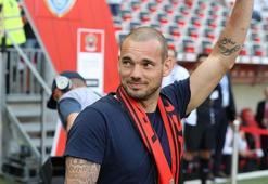 Sneijder'dan muhteşem vole golü!