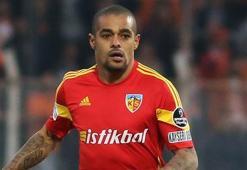Rıza Çalımbay gözünü Welliton'a dikti