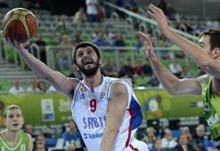 Banvit Markovic'i renklerine bağladı