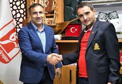 Balıkesirspor'un yeni teknik direktörü İsmet Kamak oldu