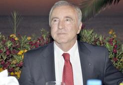 Aysal: Fatih Terim'le gurur duyuyorum