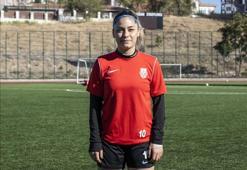Damla Köse: İngilizce kursundan kaçıp futbol sahasına koşuyordum