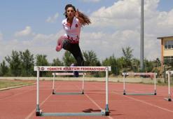 Kara lastikli atlet kızın gözü olimpiyatlarda