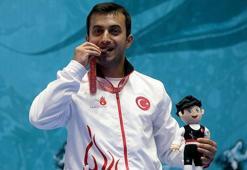 "Hedefim Türk bayrağını göndere çektirmek"
