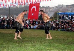 Alaplı'da başpehlivan İsmail Balaban oldu