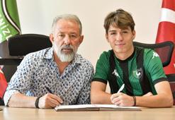 Denizlispor, altyapısından Alaattin Öner'le profesyonel sözleşme imzaladı