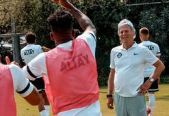 Altay'da Mustafa Denizli'nin hedefi Beşiktaş'ı yenmek