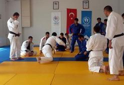 Judocuların hedefi altın madalya