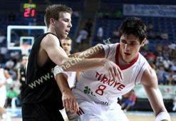 Devler 'haka' yaptı: 87-65