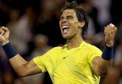 Nadal acımadı