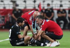 Beşiktaş, Antalyaspor maçında sakatlanan Necip Uysal ve Mehmet Topal'ın sağlık durumlarını açıkladı!