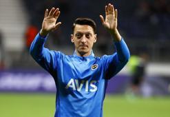 Mesut Özil, Fenerbahçe'de bir başka!