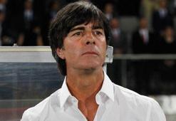 Löw, takımda revizyon istiyor