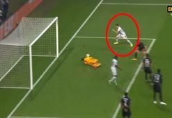 Fenerbahçe, Frankfurt karşısında 1-0 öne geçti... İşte Mesut Özil'in golü! (VİDEO)
