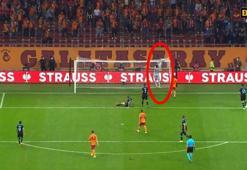 Galatasaray - Lazio maçının ilk golü! Kaleciden Avrupa Ligi tarihine geçen hata!