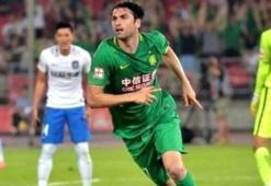 Burak Yılmaz'ın golünü izle!