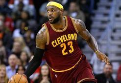 Smaç LeBron'un, zafer Durant'in!