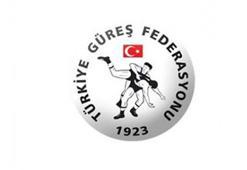 Grekoromen güreşçiler Balkan şampiyonu