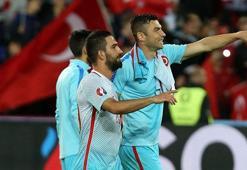 Burak Yılmaz'dan flaş karar! Arda Turan'dan sonra...