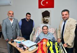 Fenerbahçeli İş Adamları Vakfından İlyas Tüfekçi'ye ziyaret