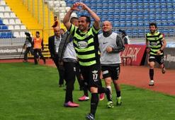 Gekas kalıyor