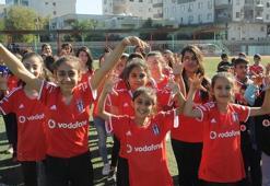 Beşiktaş'tan 10 bin Cizreli çocuğa forma