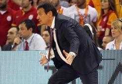 Ergin Ataman tarih yazıyor