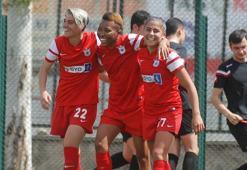 Şampiyon Konak Belediyespor!