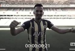 Fenerbahçe beklenen forvet transferini böyle açıkladı!