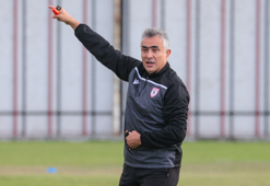 Mehmet Altıparmak: Samsunspor önde oynayan, önde basan bir takım olacak