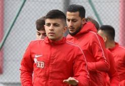 Eskişehirsporlu futbolcu Selman Çiftkanatlı trafik kazası geçirdi