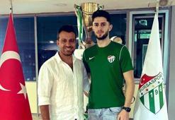 Bursaspor, transferleri açıklamaya devam ediyor