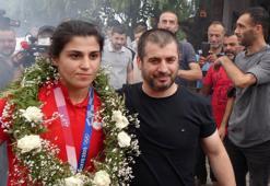 Busenaz Sürmeneli'ye memleketi Trabzon'da coşkulu karşılama