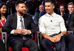 Lionel Messi'nin PSG'ye transferi sonrası Cristiano Ronaldo sürprizi!