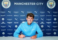 Manchester City'den Stones'a yeni sözleşme