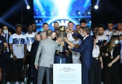 Adana Demirspor şampiyonluk kupasını aldı