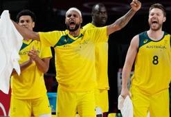 Basketbolda Avustralya, Arjantin'i yenerek yarı finale yükseldi