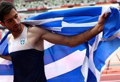 Atletizmde erkekler uzun atlamada altın madalyayı Yunan sporcu Tentoglou kazandı