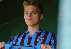 Trabzonspor, Adem Ağaoğlu'nu profesyonel yaptı! 2 yıllık sözleşme...