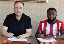 Son dakika | Azubuike, resmen Sivasspor'da