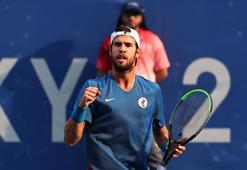 Teniste Rusya Olimpiyat Komitesi'nden Khachanov, finale yükseldi