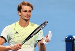 Erkeklerde son yarı finalist Zverev