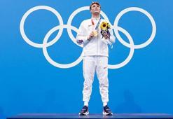 Yüzmede erkekler 800 metre serbestte ABD'li Robert Finke altın madalya aldı