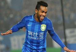 Son dakika Beşiktaş transfer haberi! Alex Teixeira Kartal'ı istiyor