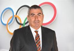 Uğur Erdener'den olimpiyatlarda yarışacak mili okçulara destek